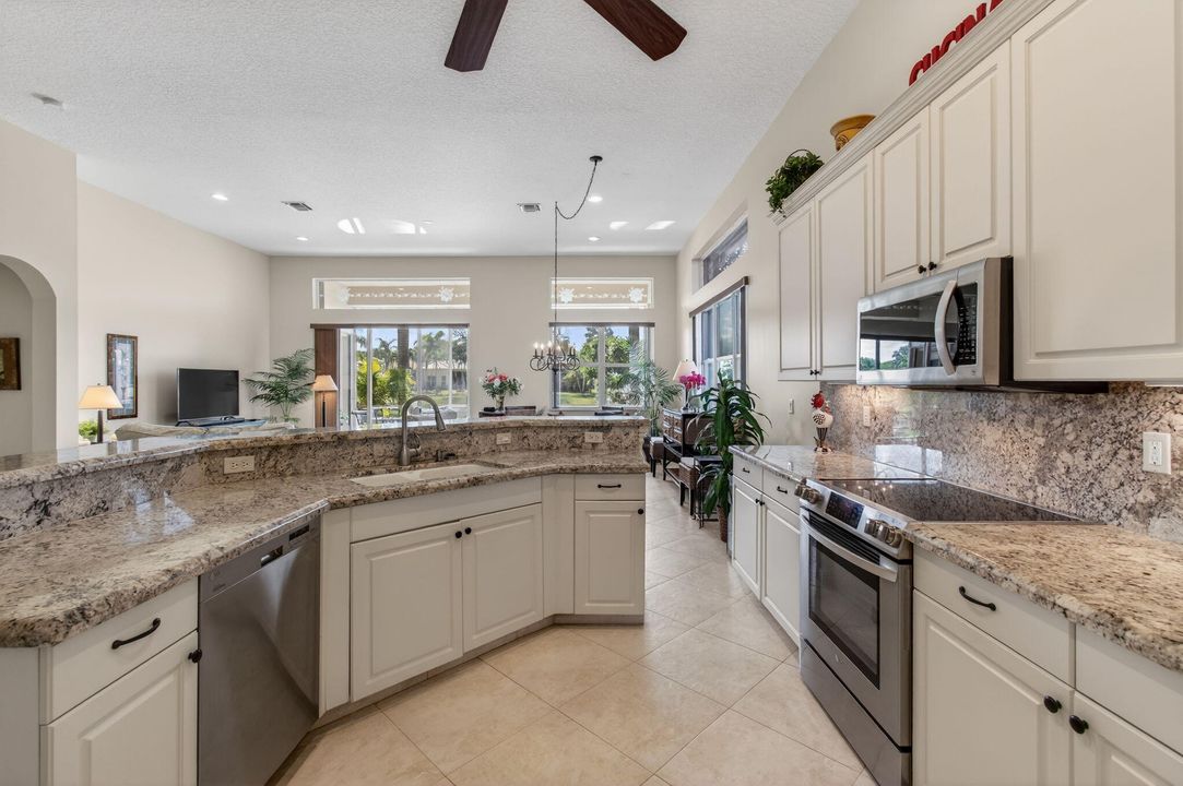 En Venta: $525,000 (3 camas, 2 baños, 2050 Pies cuadrados)