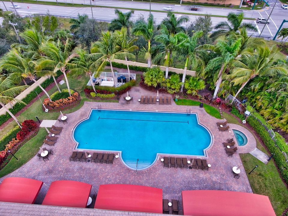 En Venta: $525,000 (3 camas, 2 baños, 2050 Pies cuadrados)