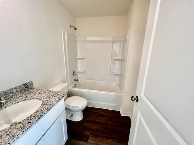 В аренду: $2,300 (3 спален, 2 ванн, 1411 Квадратных фут)