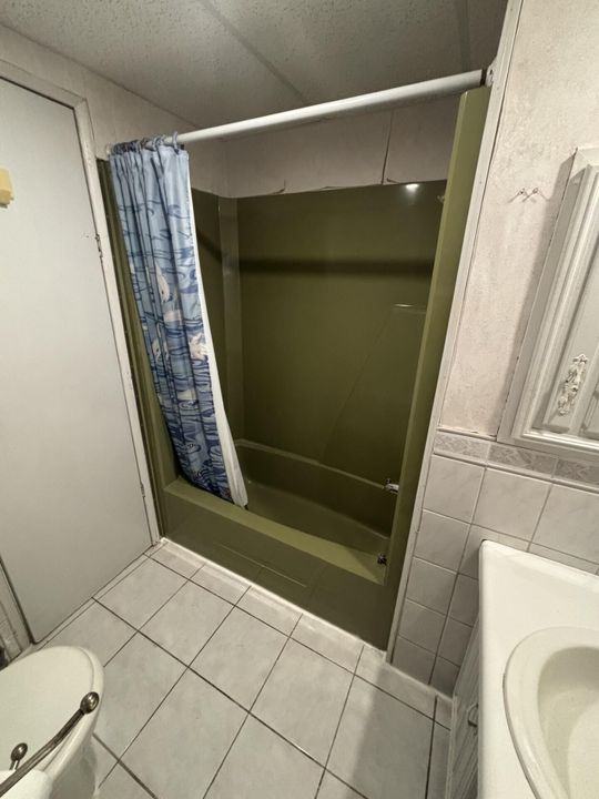 На продажу: $85,000 (2 спален, 2 ванн, 1152 Квадратных фут)