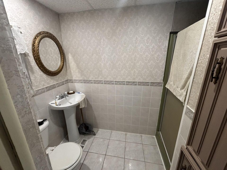 На продажу: $85,000 (2 спален, 2 ванн, 1152 Квадратных фут)