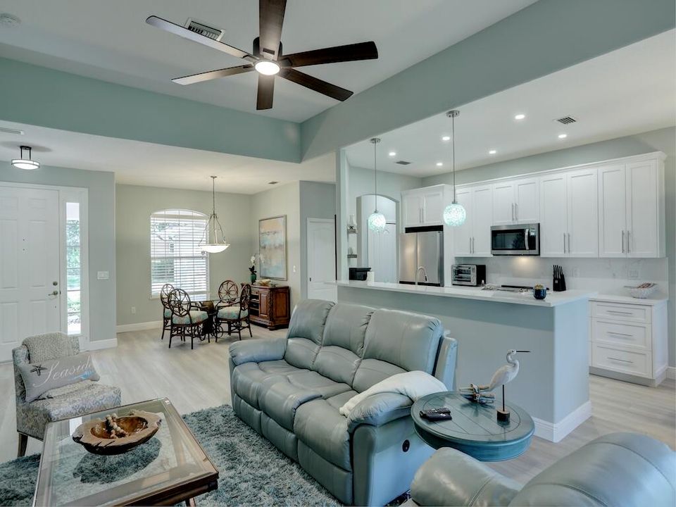 For Rent: $2,900 (3 beds, 2 baths, 1770 Square Feet)