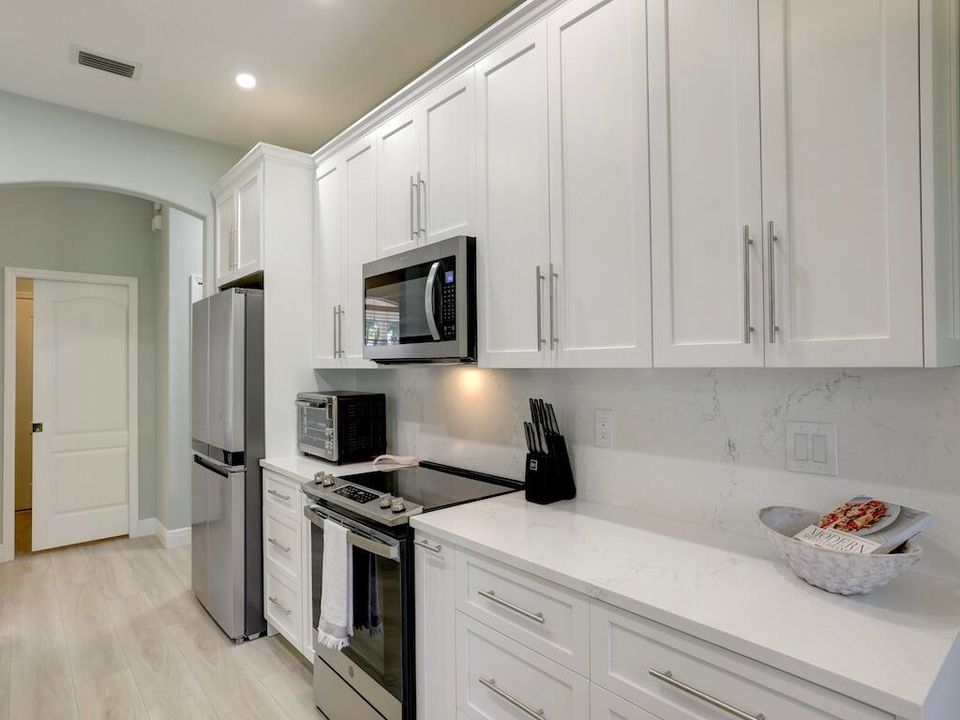 For Rent: $2,900 (3 beds, 2 baths, 1770 Square Feet)