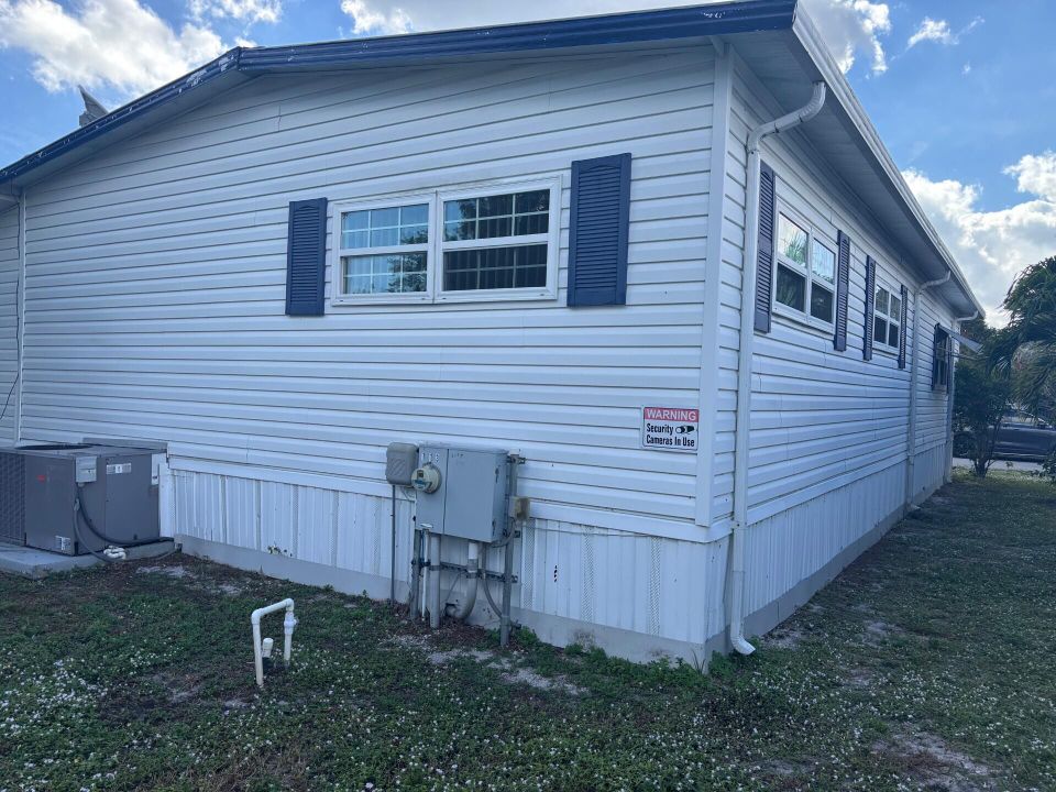 На продажу: $85,000 (2 спален, 2 ванн, 1152 Квадратных фут)