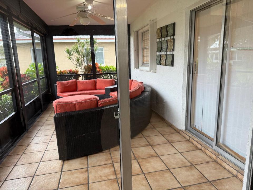 For Sale: $397,406 (2 beds, 2 baths, 1286 Square Feet)