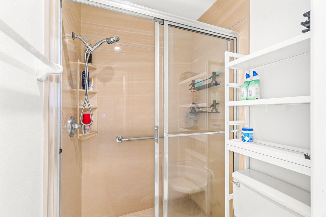 На продажу: $225,000 (2 спален, 2 ванн, 1271 Квадратных фут)