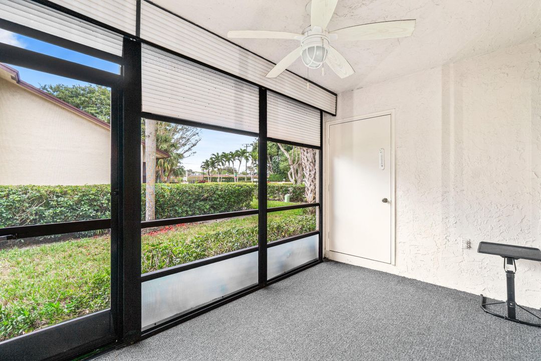 На продажу: $225,000 (2 спален, 2 ванн, 1271 Квадратных фут)