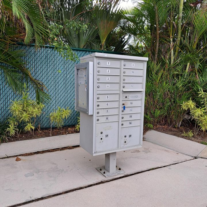 В аренду: $4,000 (2 спален, 2 ванн, 1431 Квадратных фут)