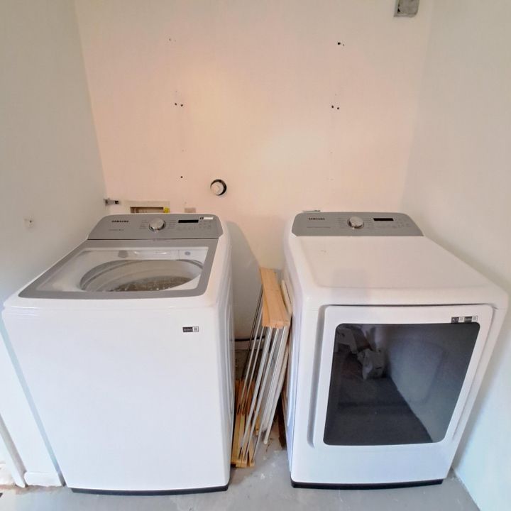 В аренду: $4,000 (2 спален, 2 ванн, 1431 Квадратных фут)