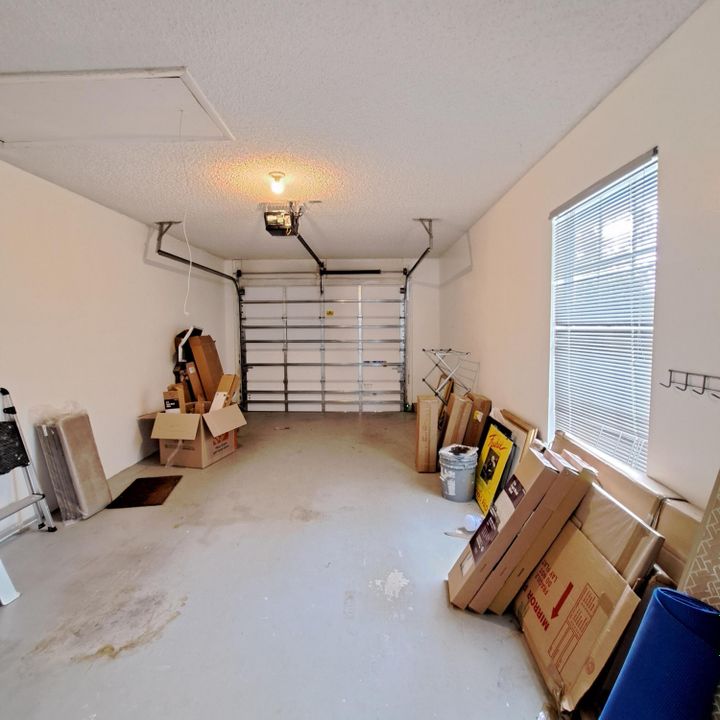 В аренду: $4,000 (2 спален, 2 ванн, 1431 Квадратных фут)