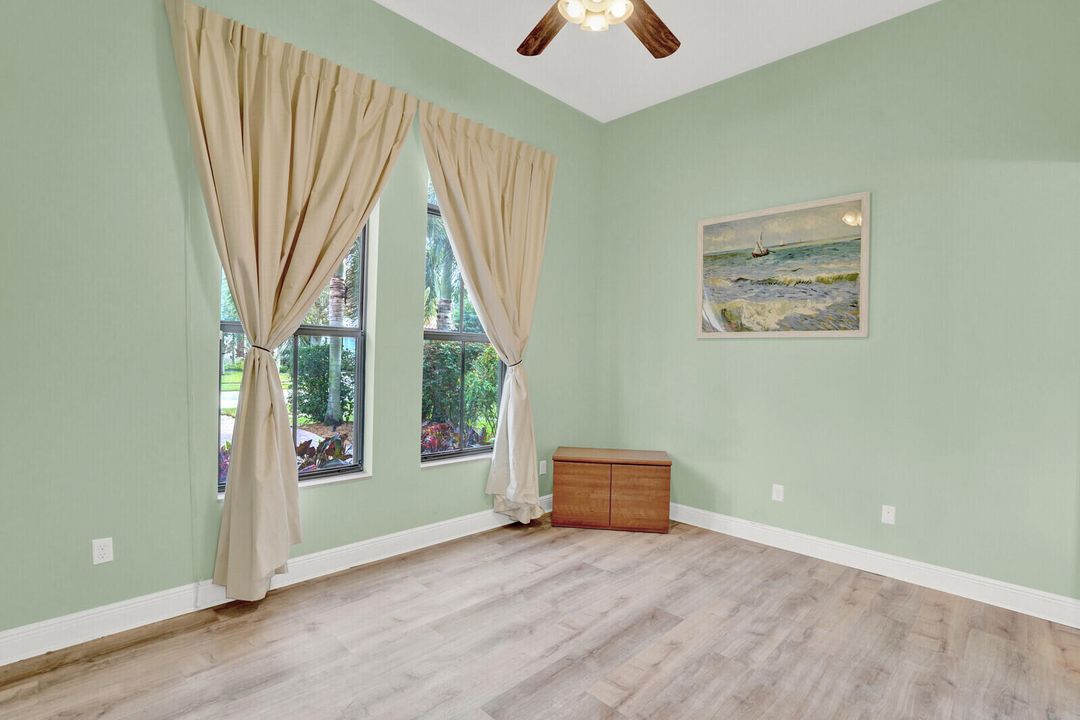 待售: $835,000 (4 贝兹, 3 浴室, 2671 平方英尺)