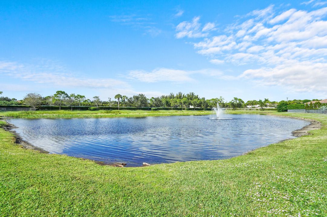 待售: $835,000 (4 贝兹, 3 浴室, 2671 平方英尺)