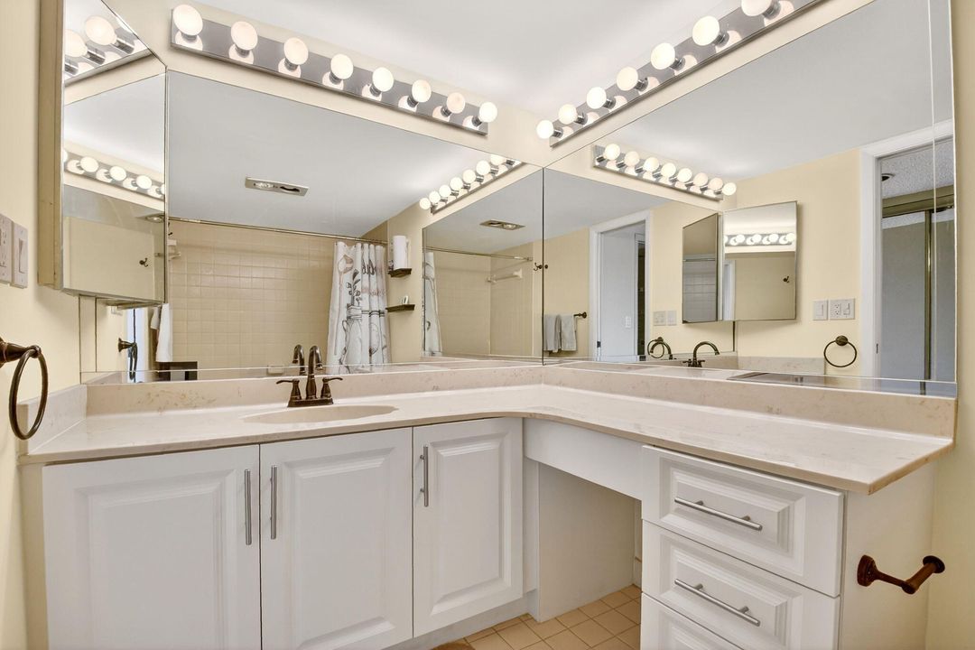 На продажу: $199,000 (2 спален, 2 ванн, 1280 Квадратных фут)