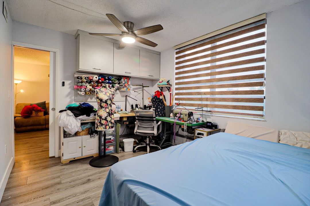 For Sale: $200,000 (2 beds, 2 baths, 852 Square Feet)