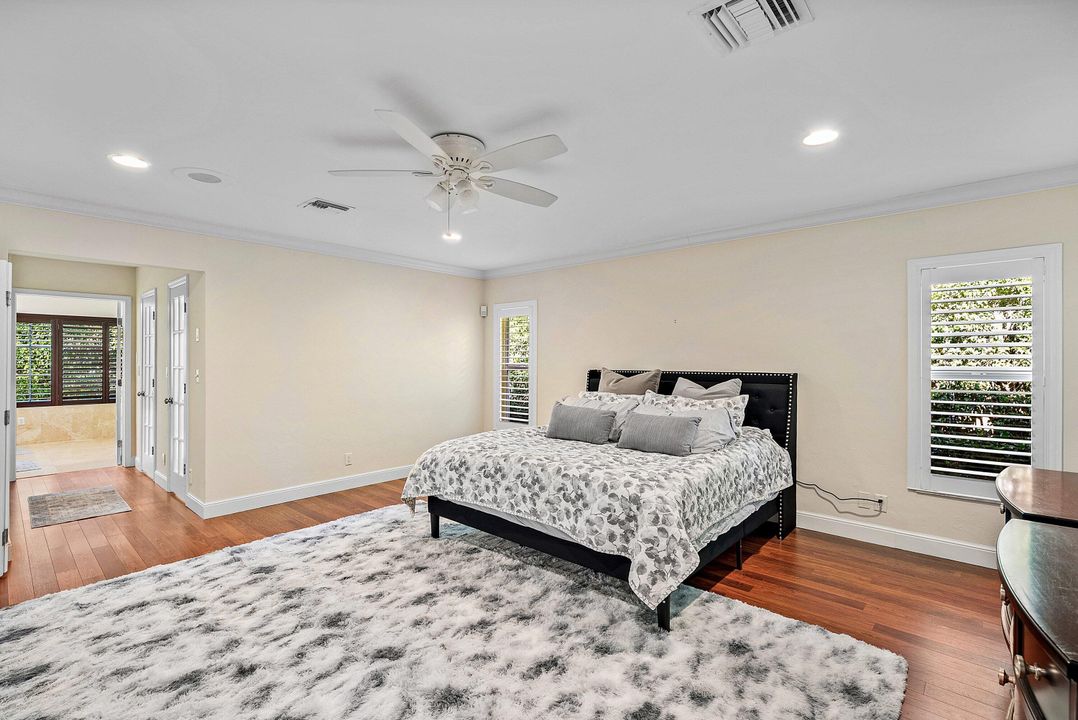 For Rent: $20,000 (3 beds, 2 baths, 3687 Square Feet)