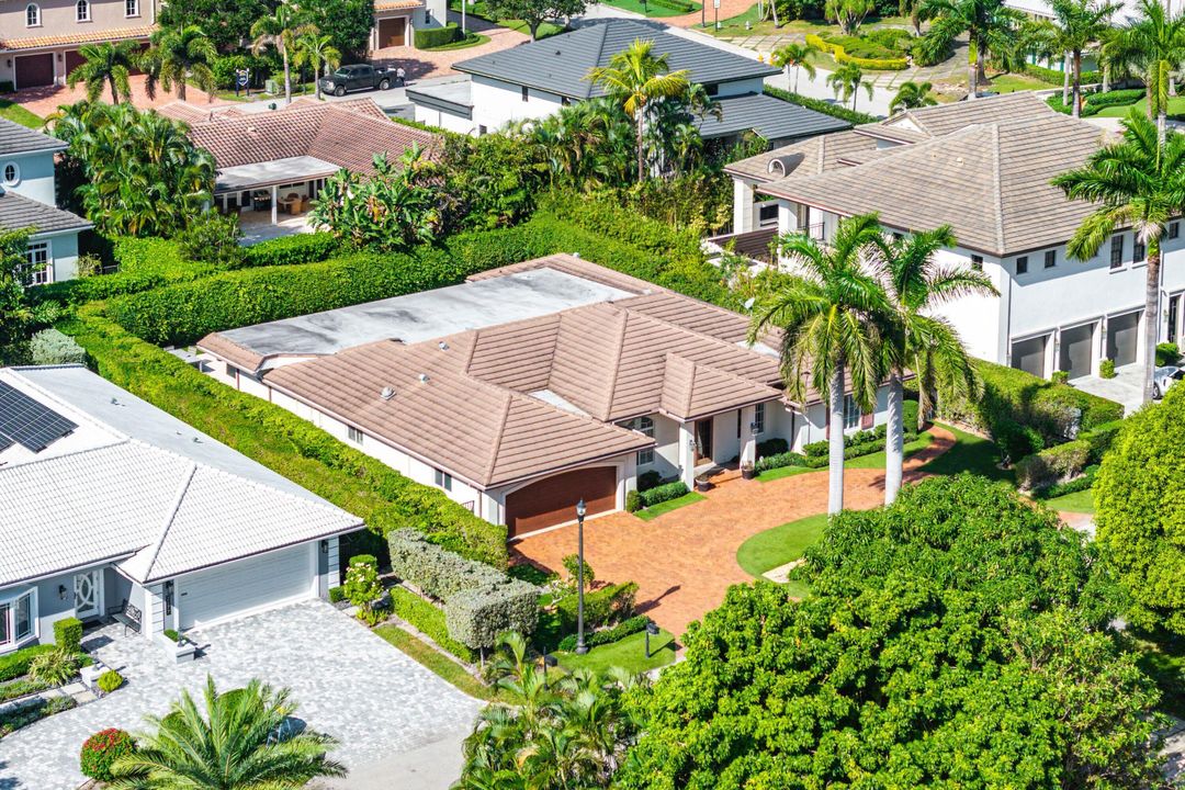 For Rent: $20,000 (3 beds, 2 baths, 3687 Square Feet)