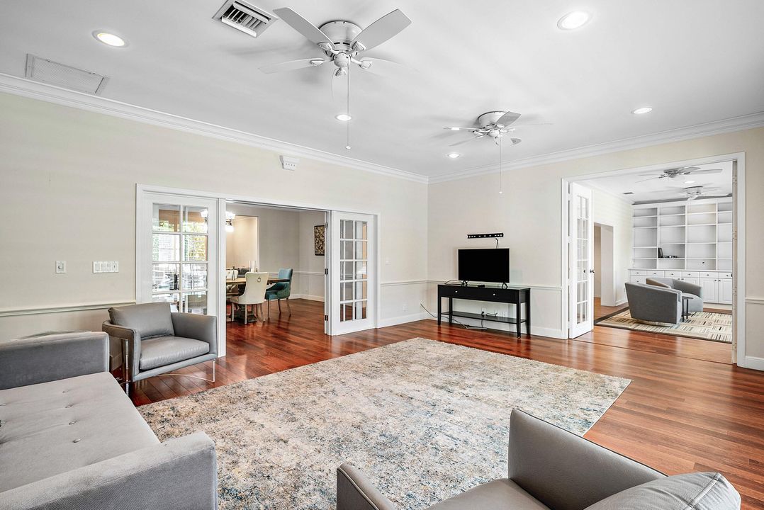 For Rent: $20,000 (3 beds, 2 baths, 3687 Square Feet)