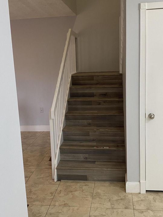 В аренду: $2,350 (2 спален, 2 ванн, 1236 Квадратных фут)