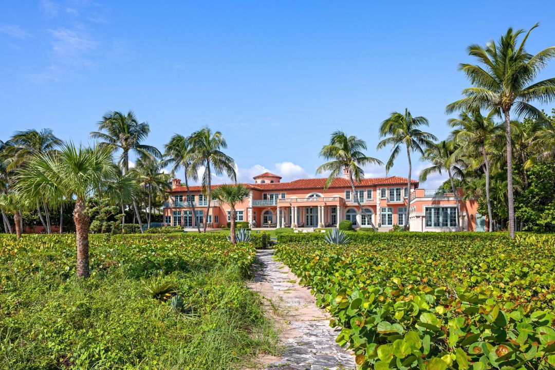 待售: $205,000,000 (8 贝兹, 9 浴室, 14496 平方英尺)