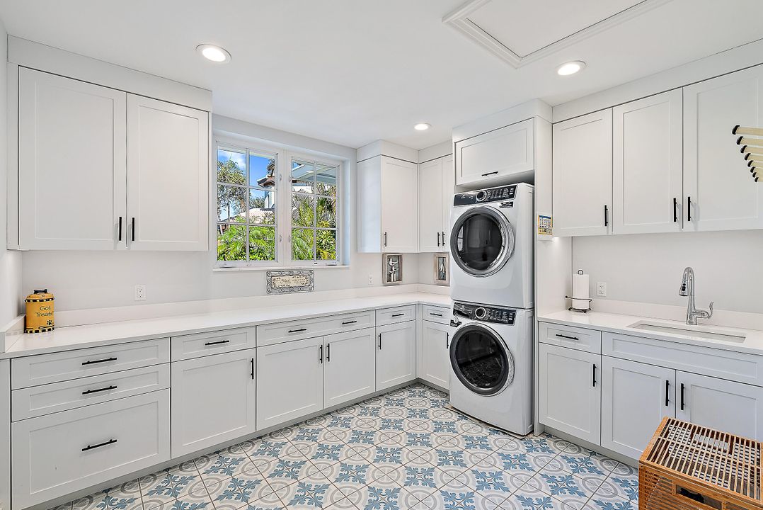 For Sale: $6,000,000 (4 beds, 4 baths, 4685 Square Feet)