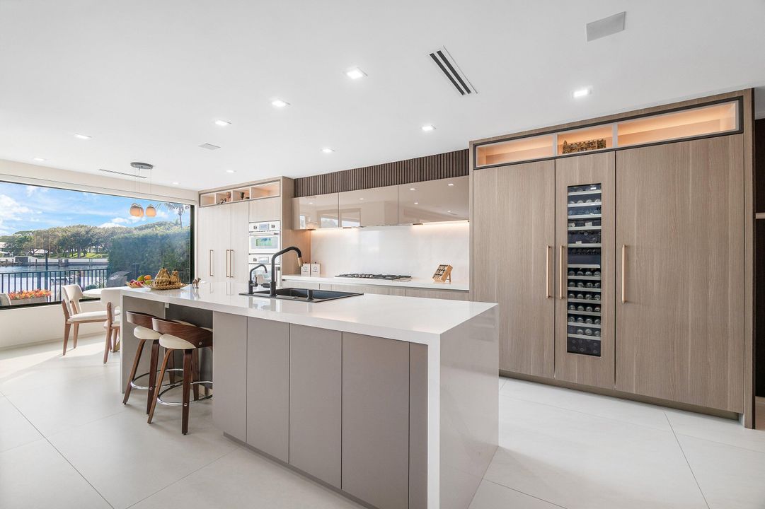 En Venta: $3,850,000 (4 camas, 3 baños, 3190 Pies cuadrados)