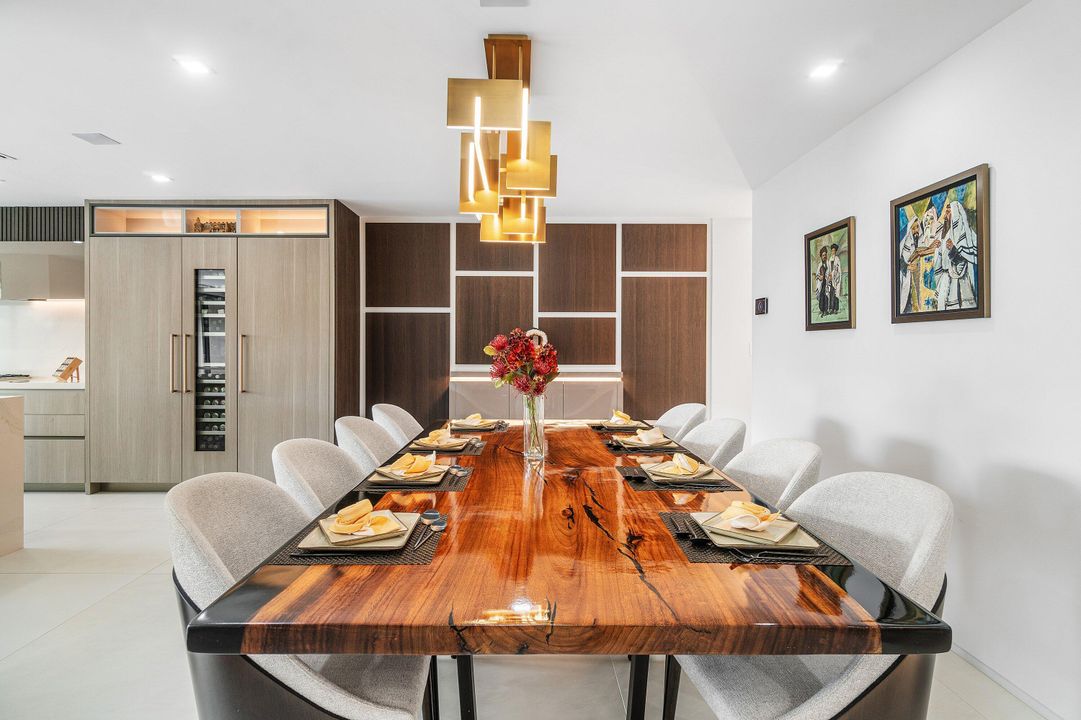 En Venta: $3,850,000 (4 camas, 3 baños, 3190 Pies cuadrados)