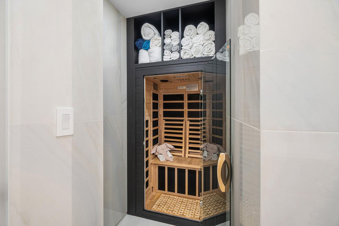 En Venta: $3,850,000 (4 camas, 3 baños, 3190 Pies cuadrados)