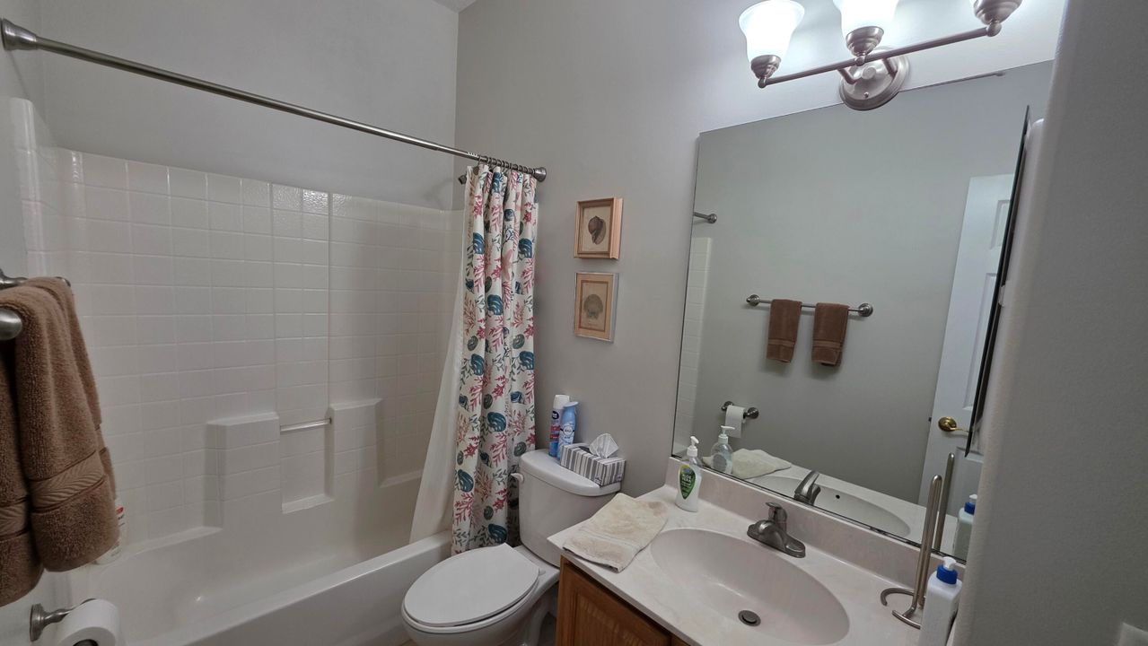 For Sale: $525,000 (4 beds, 2 baths, 2012 Square Feet)