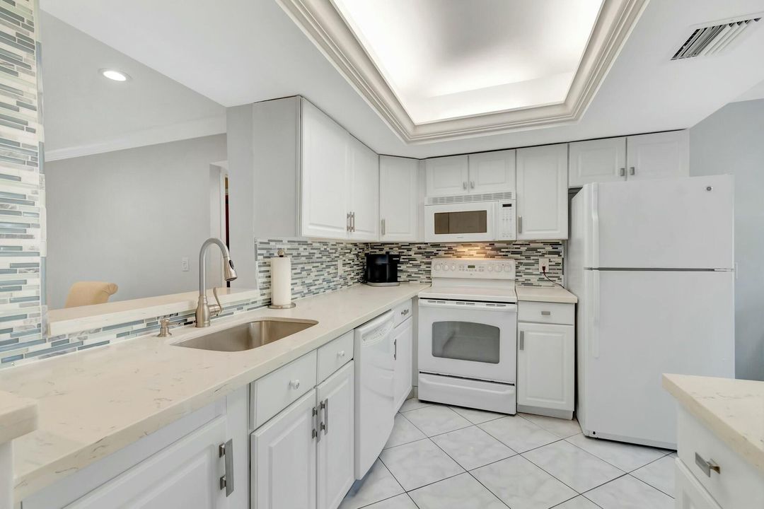 出租: $2,200 (2 贝兹, 2 浴室, 1044 平方英尺)