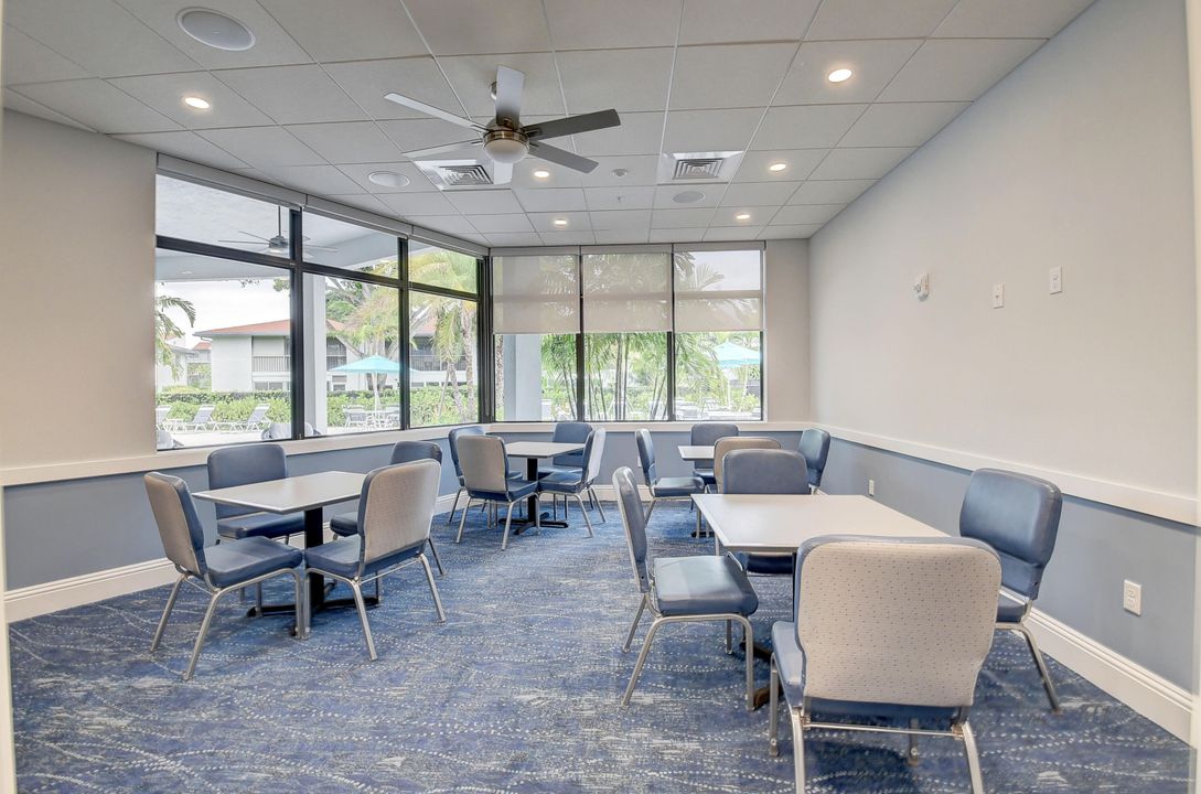 出租: $2,200 (2 贝兹, 2 浴室, 1044 平方英尺)