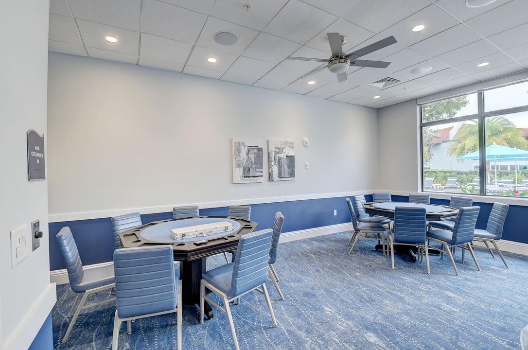 出租: $2,200 (2 贝兹, 2 浴室, 1044 平方英尺)