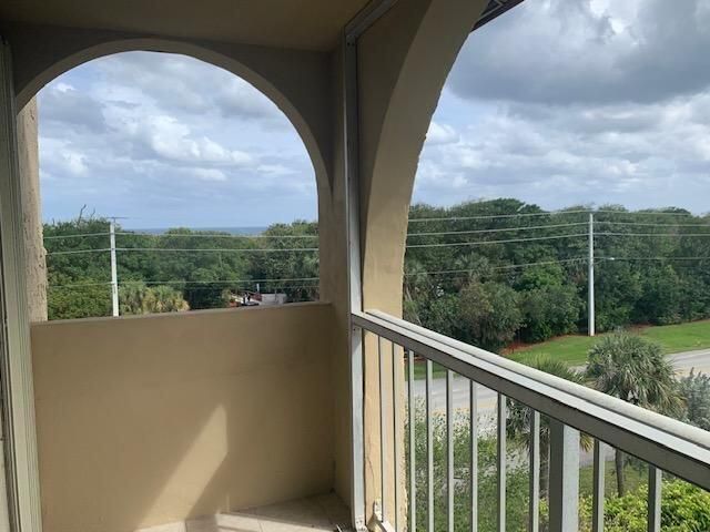 出租: $4,500 (2 贝兹, 2 浴室, 1170 平方英尺)