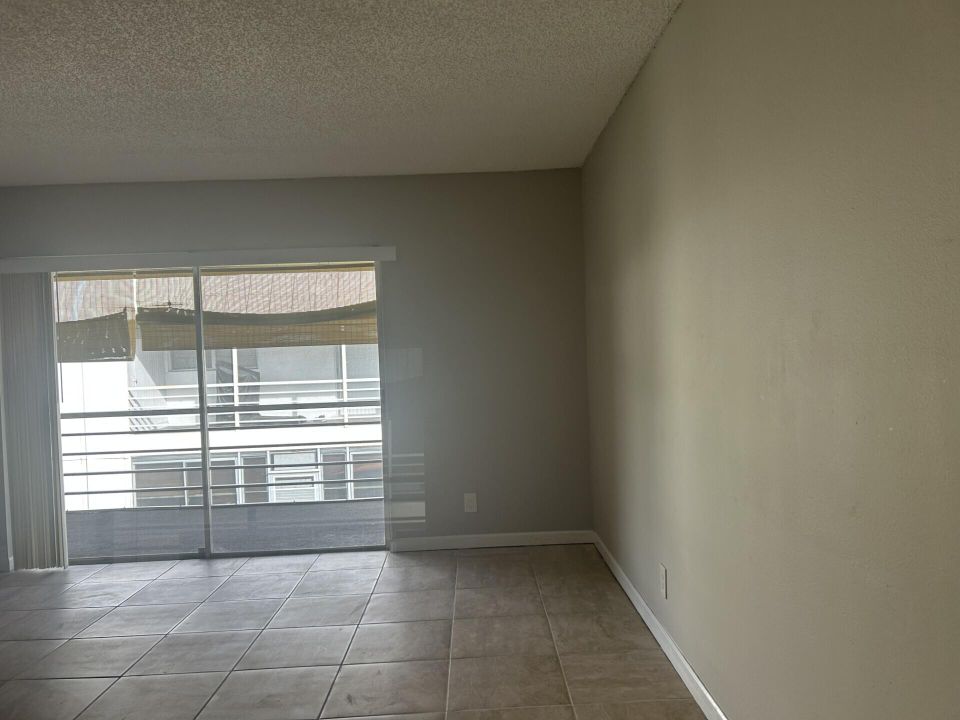 En Renta: $2,000 (2 camas, 2 baños, 934 Pies cuadrados)