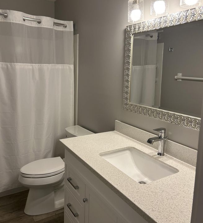 For Rent: $2,500 (2 beds, 2 baths, 1306 Square Feet)