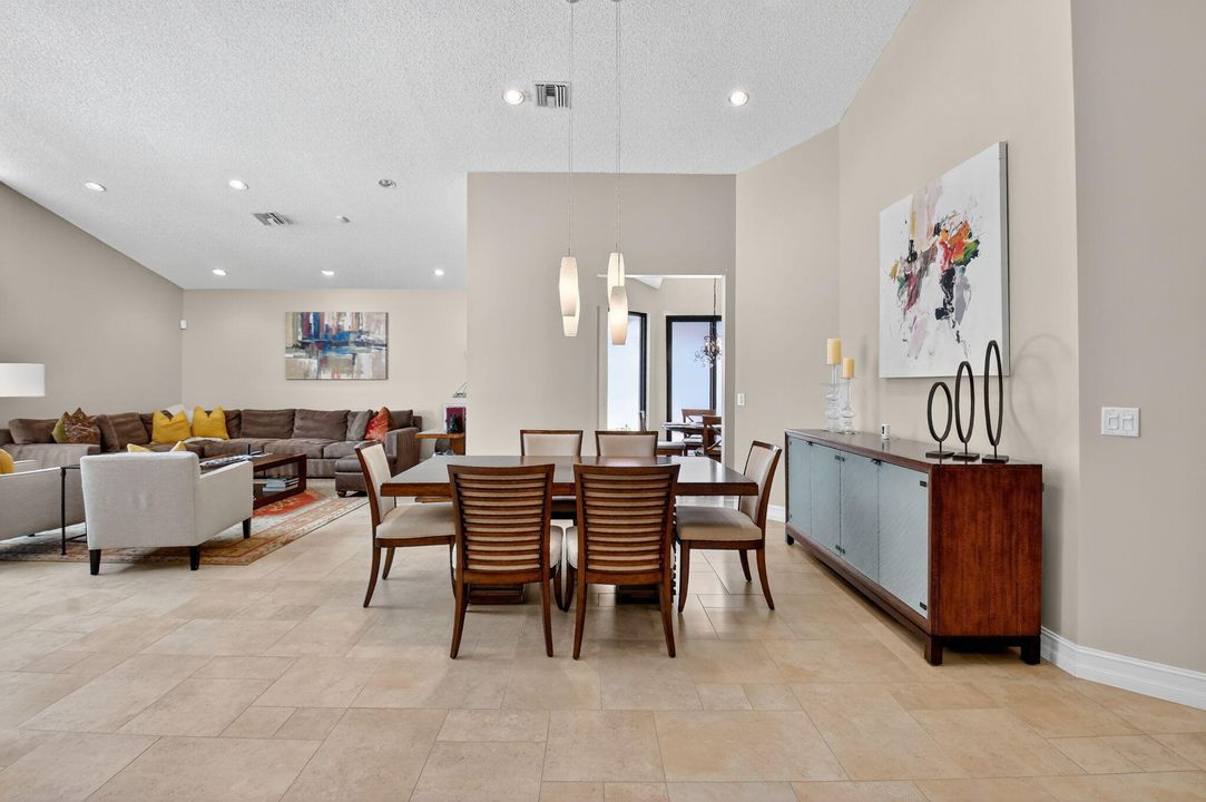 待售: $999,000 (3 贝兹, 2 浴室, 2180 平方英尺)