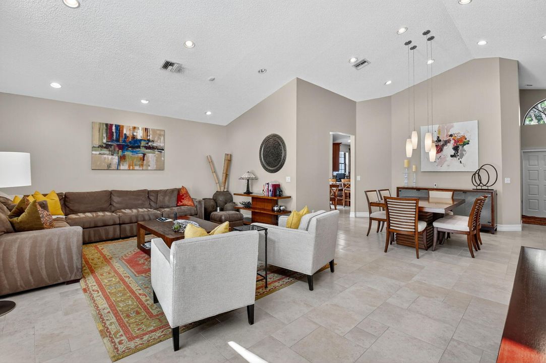 待售: $999,000 (3 贝兹, 2 浴室, 2180 平方英尺)