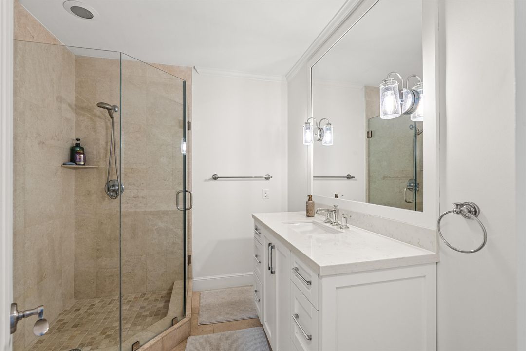 For Sale: $3,695,000 (4 beds, 4 baths, 3804 Square Feet)