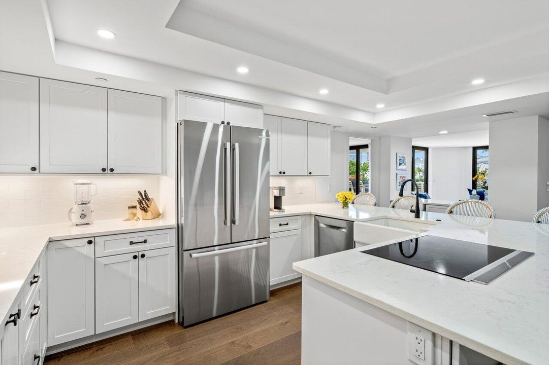 For Sale: $895,000 (2 beds, 2 baths, 1460 Square Feet)