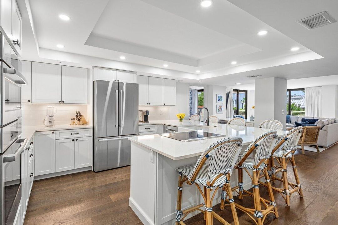 For Sale: $895,000 (2 beds, 2 baths, 1460 Square Feet)