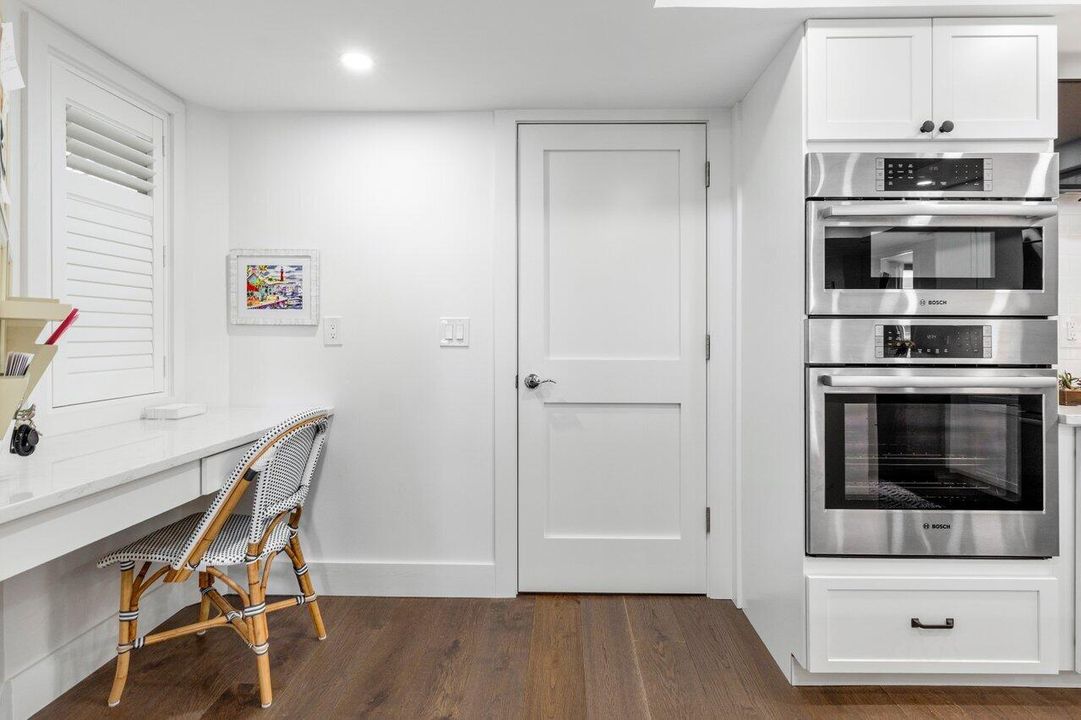 For Sale: $895,000 (2 beds, 2 baths, 1460 Square Feet)