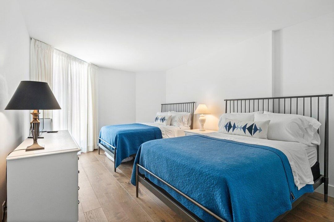 For Sale: $895,000 (2 beds, 2 baths, 1460 Square Feet)