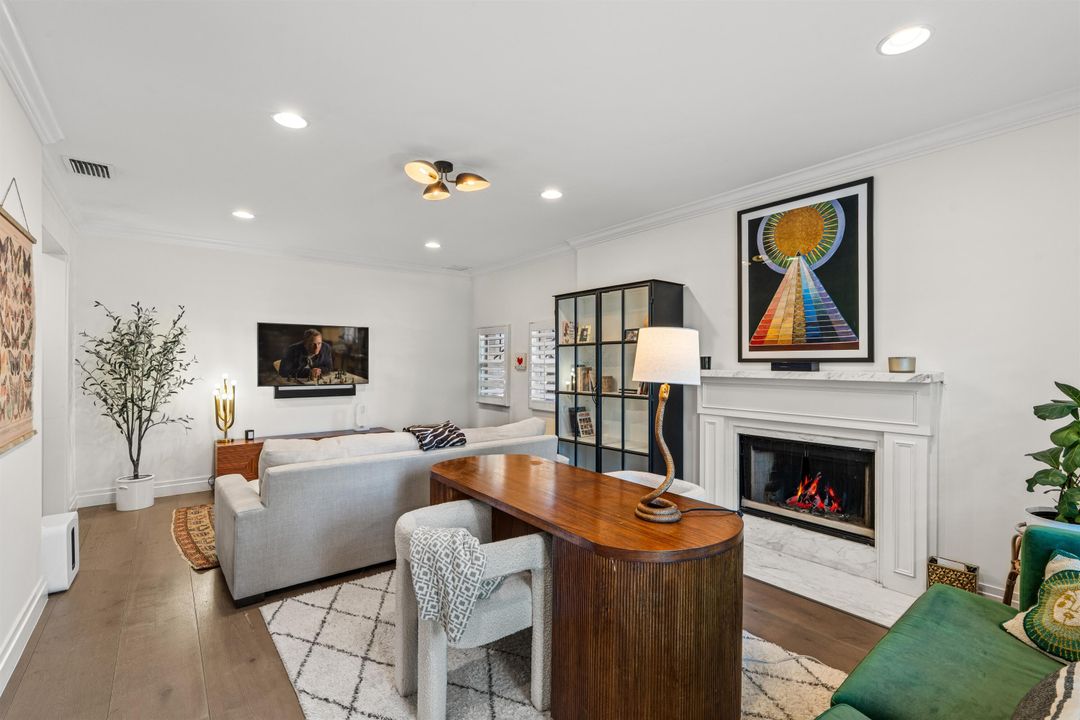 For Sale: $3,695,000 (4 beds, 4 baths, 3804 Square Feet)