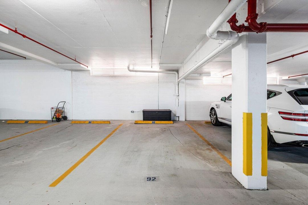 For Sale: $895,000 (2 beds, 2 baths, 1460 Square Feet)