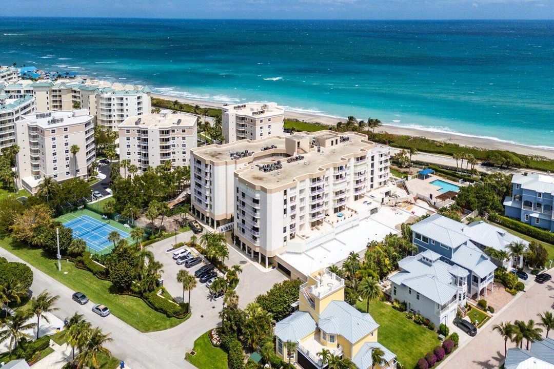 For Sale: $895,000 (2 beds, 2 baths, 1460 Square Feet)