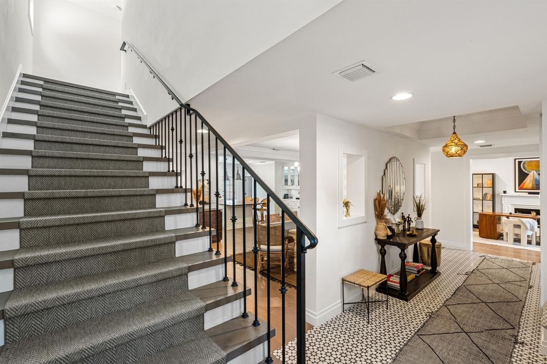 For Sale: $3,695,000 (4 beds, 4 baths, 3804 Square Feet)