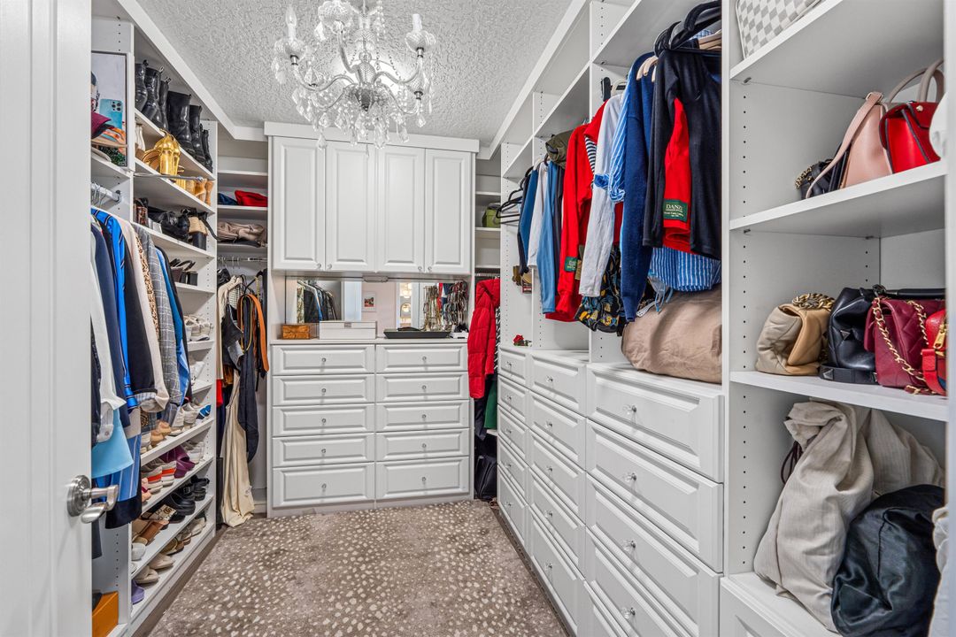 For Sale: $3,695,000 (4 beds, 4 baths, 3804 Square Feet)