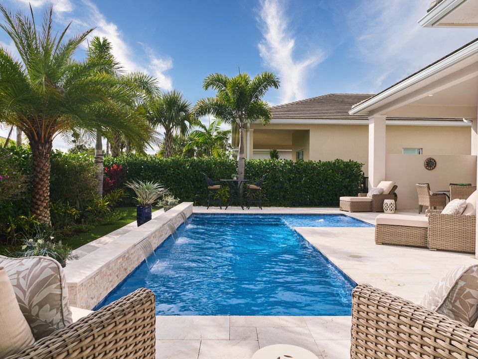 For Sale: $1,200,000 (3 beds, 2 baths, 2434 Square Feet)