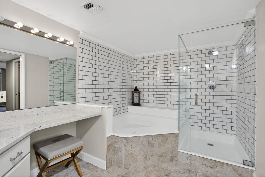 待售: $290,000 (2 贝兹, 2 浴室, 1351 平方英尺)