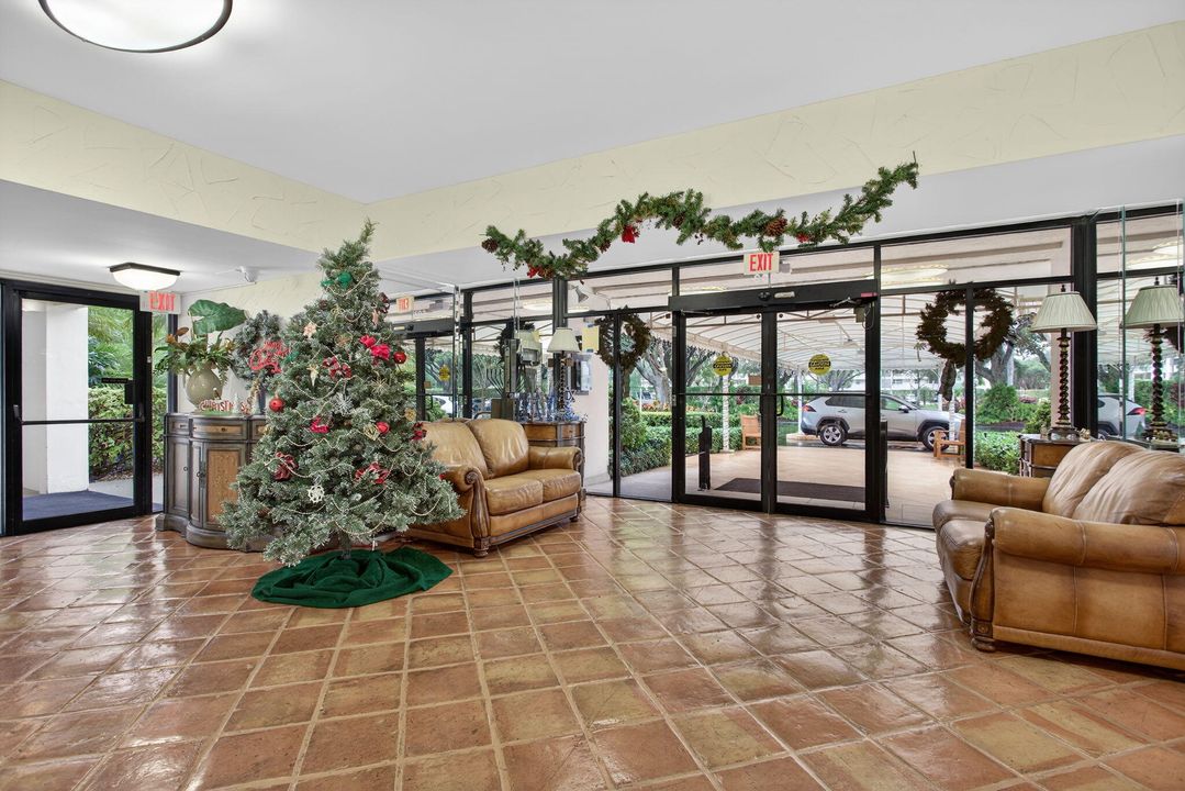 待售: $290,000 (2 贝兹, 2 浴室, 1351 平方英尺)