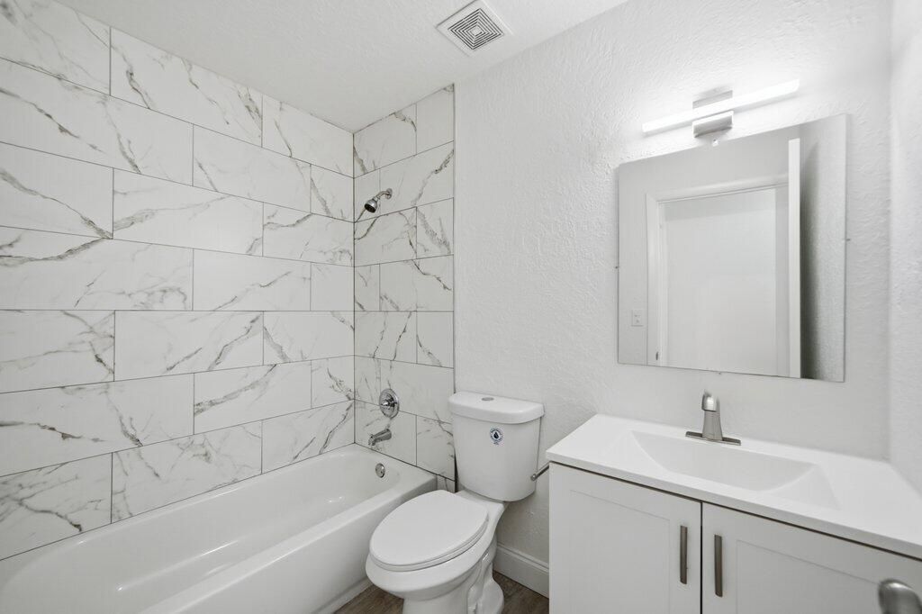 For Sale: $569,900 (3 beds, 2 baths, 1782 Square Feet)